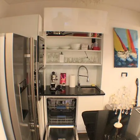 Amorino Apartman *
